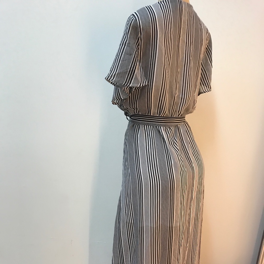 ‼️ Stripe Chiffon Maxi Waist Tie Belt Dress V Cut - Picture 4 of 8